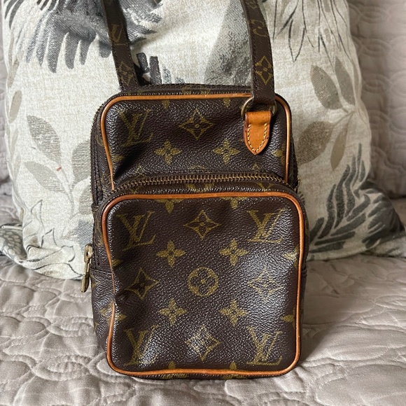 Louis Vuitton Handbags - Louis Von